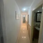 Spacious Modern Ground Floor Parks 5 Min * Τορεβιέχα