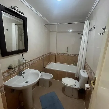 Spacious Modern Ground Floor Parks 5 Min * تورّيفيِخا